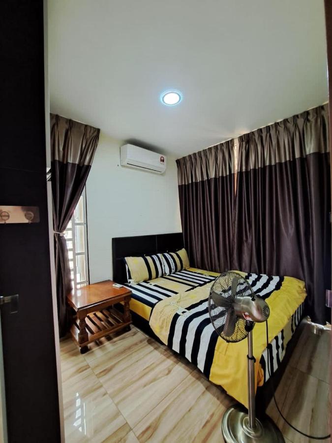 Rayyan Ashraf Homestay โกตาบารู ภายนอก รูปภาพ