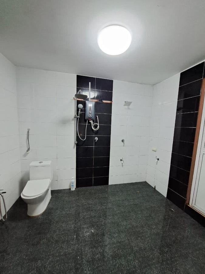Rayyan Ashraf Homestay โกตาบารู ภายนอก รูปภาพ