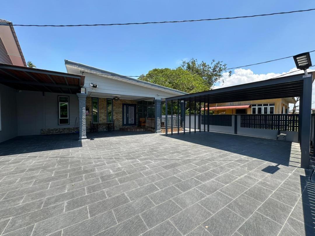 Rayyan Ashraf Homestay โกตาบารู ภายนอก รูปภาพ